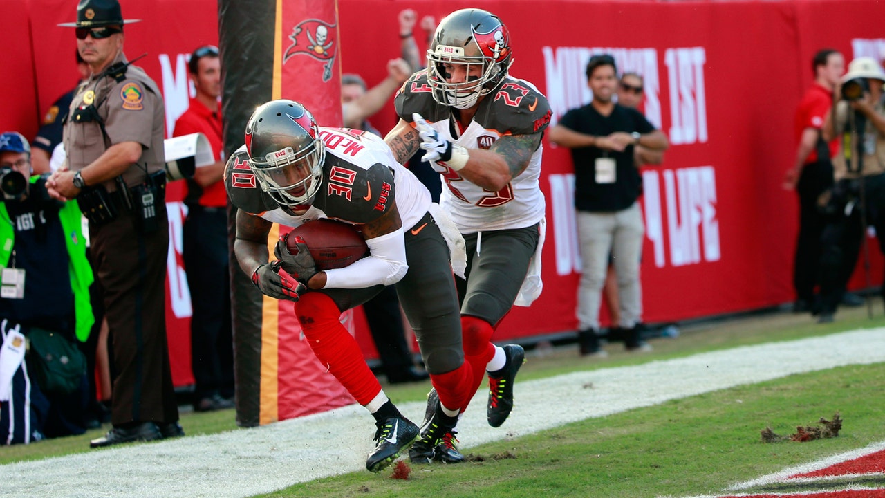Buccaneers' defense making strides during turnaround